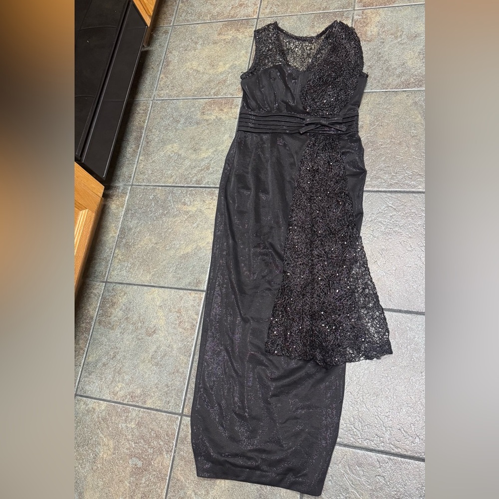 Tatyana Black Lace Maxi Dress - Picture 12 of 14